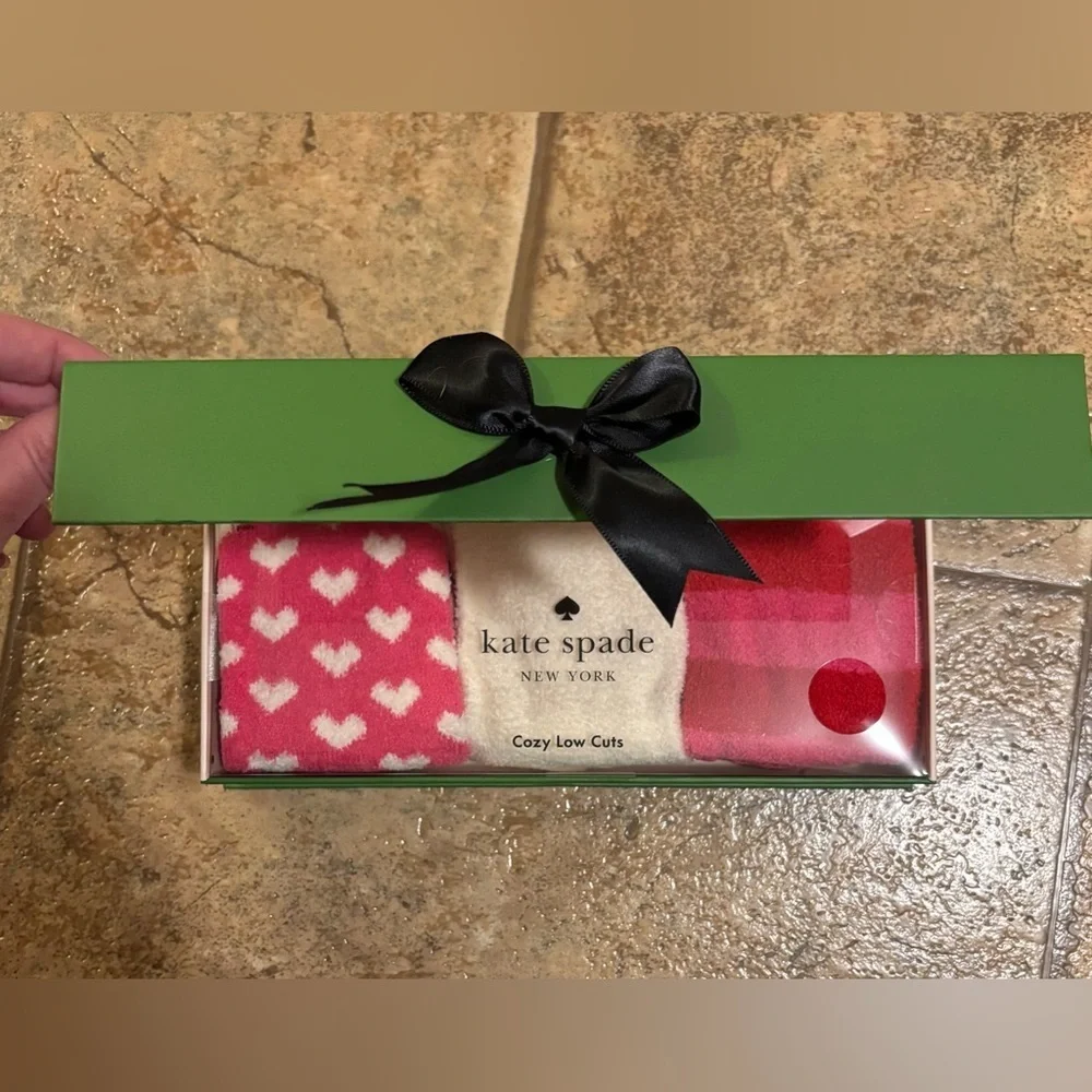 NEW in box kate ♠️ spade New York 3 pair Cozy Low Cut socks gift box OS - Picture 1 of 3